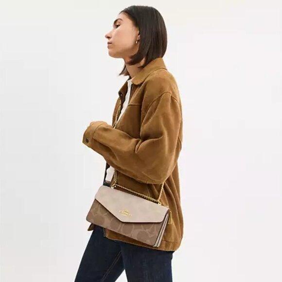 Klare Envelope Crossbody Bag In Blocked Signature Canvas NWT - Picture 6 of 11